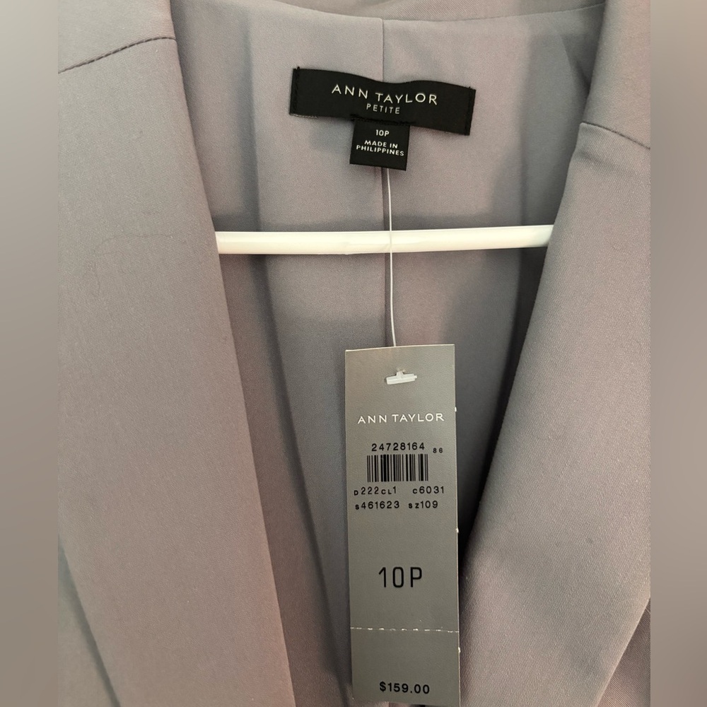 Ann Taylor Women's Gray Blazer - Picture 2 of 4